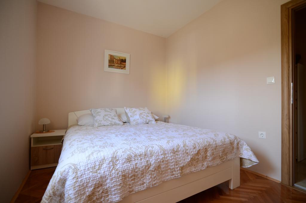 Apartment Emi Sukošan Εξωτερικό φωτογραφία