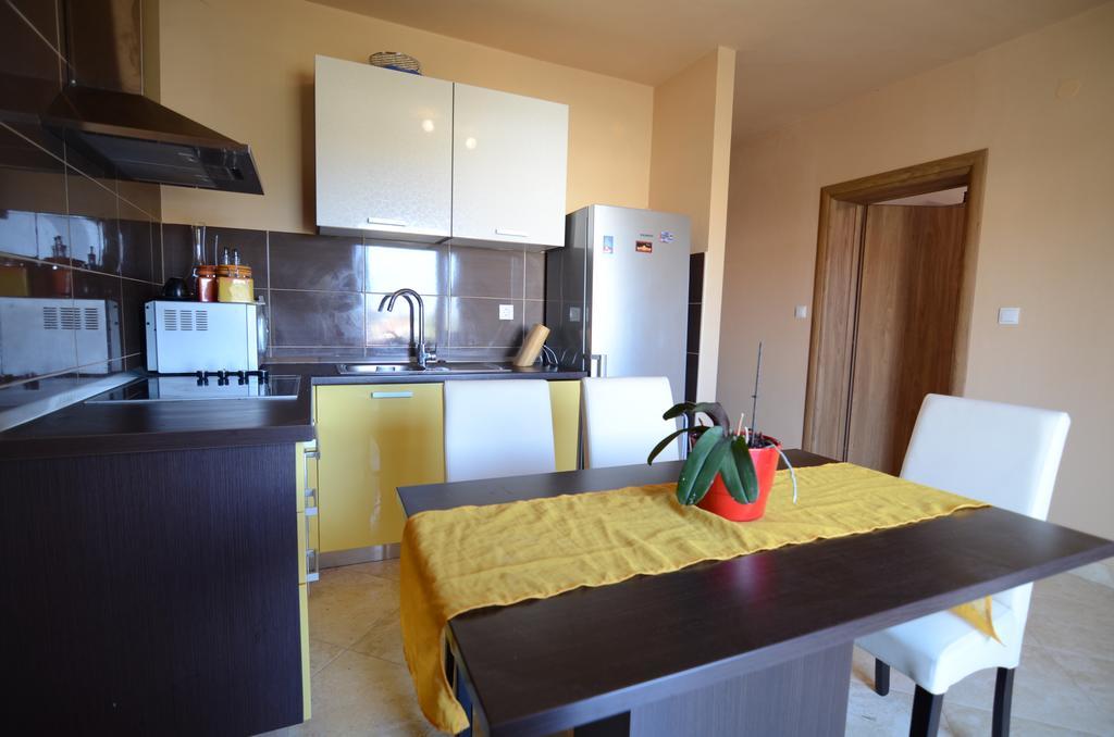 Apartment Emi Sukošan Εξωτερικό φωτογραφία